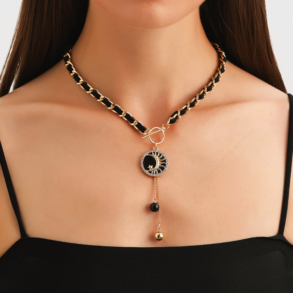 Изысканное ожерелье из черного – обзор и цена Luxury Lifestyle Jewelry