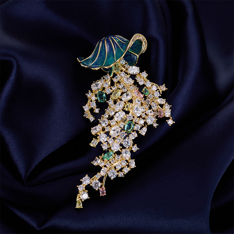 Брошь в виде медузы, инкрустир – обзор и цена Luxury Lifestyle Jewelry