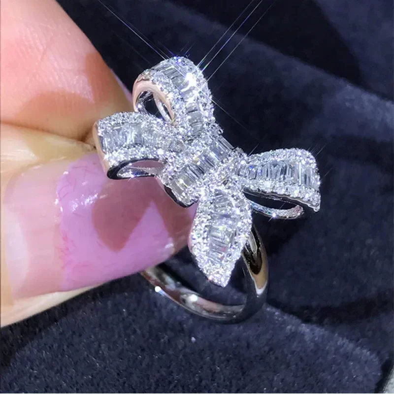 Изысканное женское кольцо Huit – обзор и цена Luxury Lifestyle Jewelry